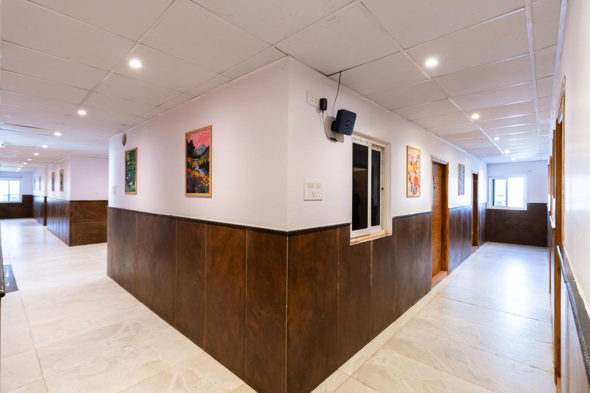 Treebo Seventh Heaven Kukatpally ハイデラバード エクステリア 写真