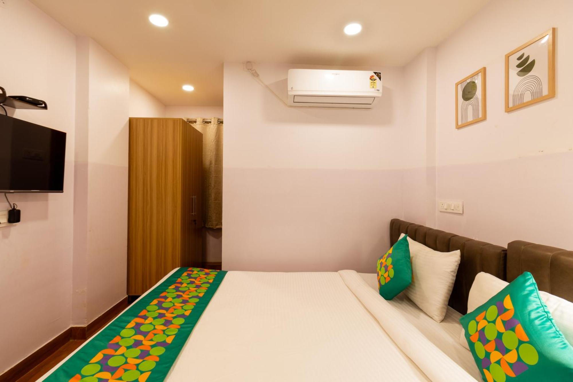 Treebo Seventh Heaven Kukatpally ハイデラバード エクステリア 写真