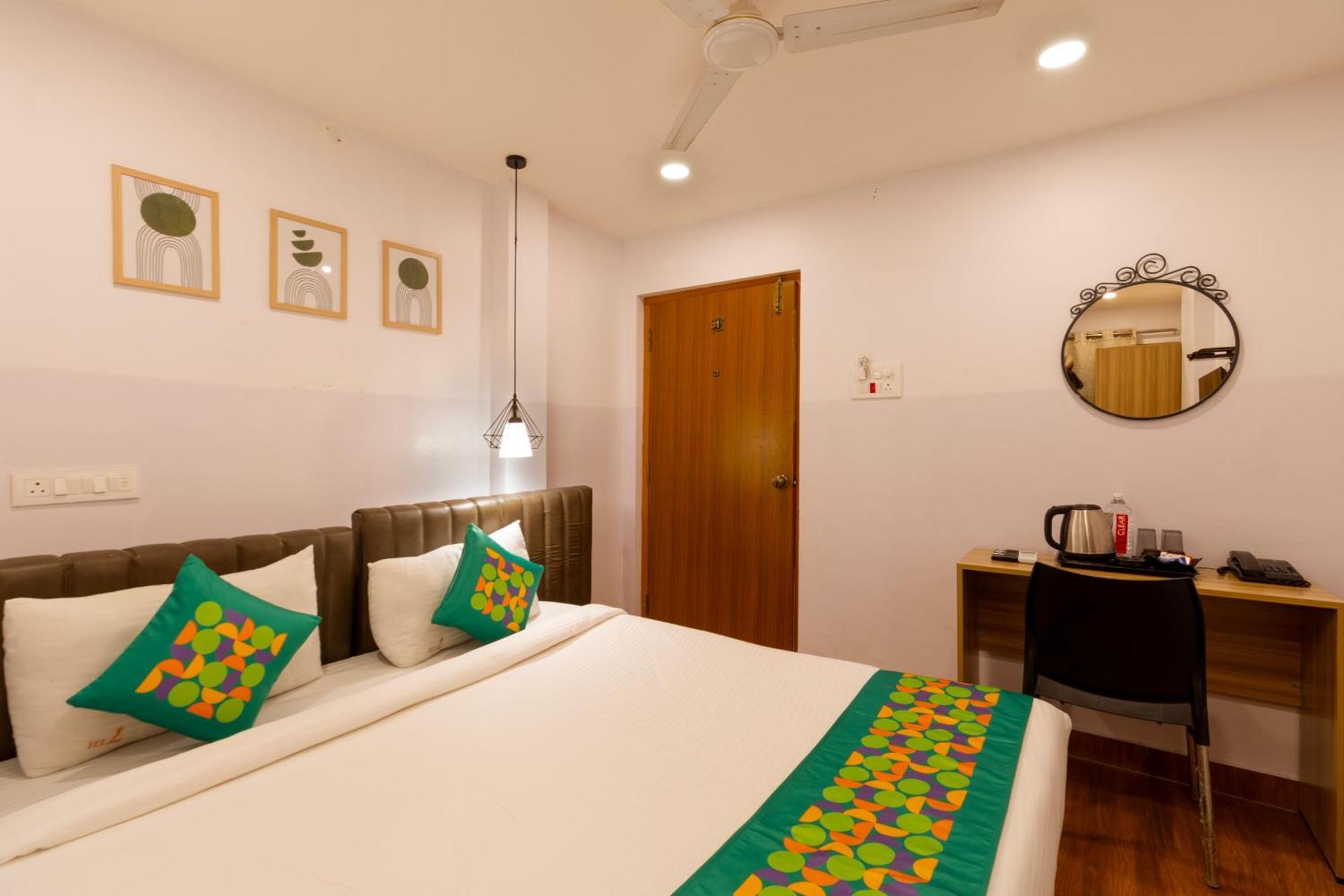 Treebo Seventh Heaven Kukatpally ハイデラバード エクステリア 写真