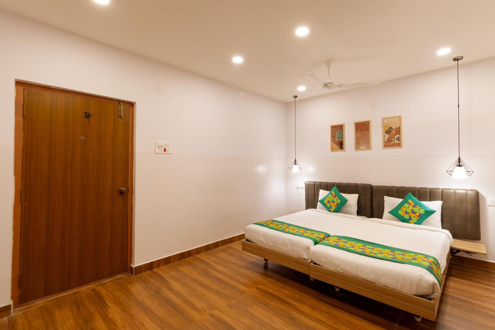 Treebo Seventh Heaven Kukatpally ハイデラバード エクステリア 写真