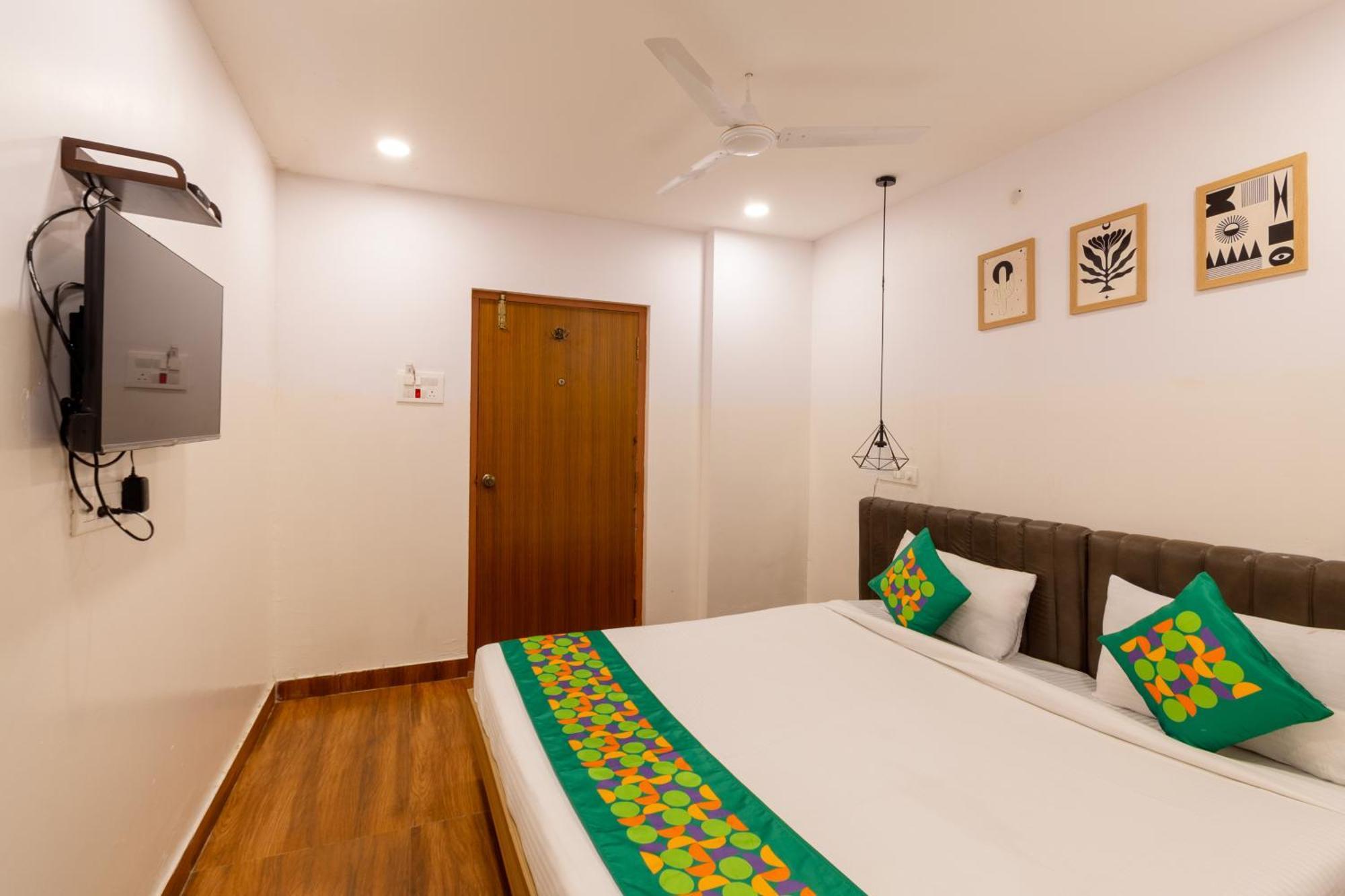 Treebo Seventh Heaven Kukatpally ハイデラバード エクステリア 写真